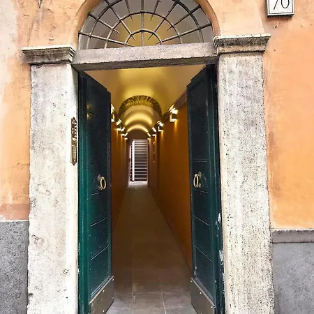 Apartment Cortile House
